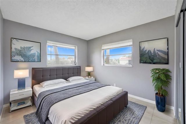 5186 NE 6th Ave 719, Oakland Park, FL 33334