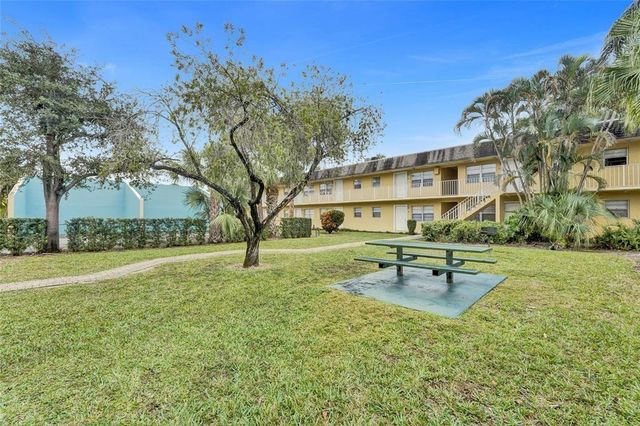 5186 NE 6th Ave 719, Oakland Park, FL 33334