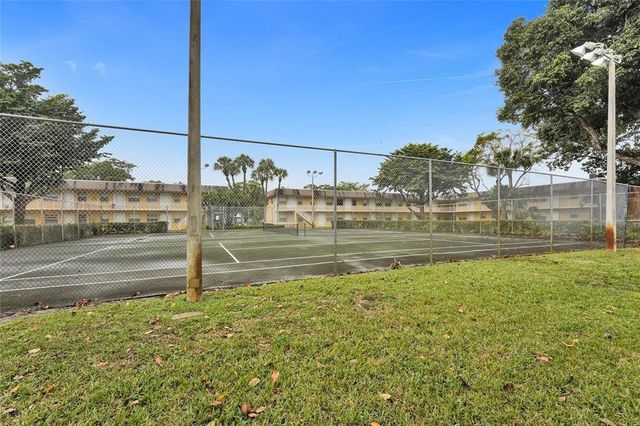 5186 NE 6th Ave 719, Oakland Park, FL 33334