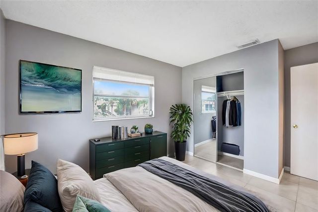 5186 NE 6th Ave 719, Oakland Park, FL 33334