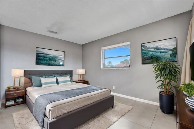 5186 NE 6th Ave 719, Oakland Park, FL 33334