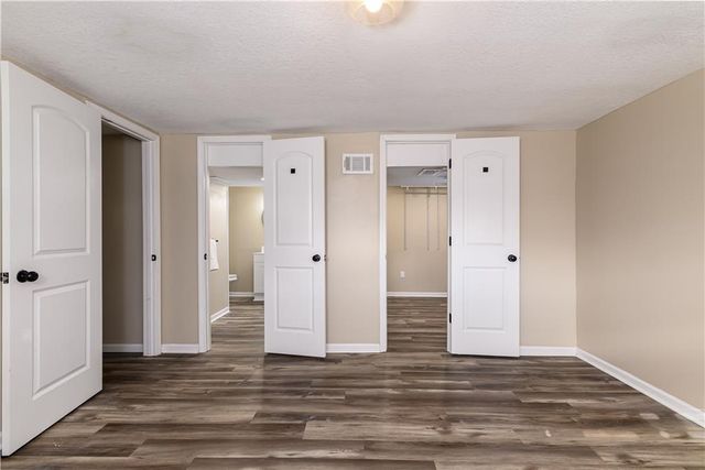 909 N 18th Street, Leavenworth, KS 66048