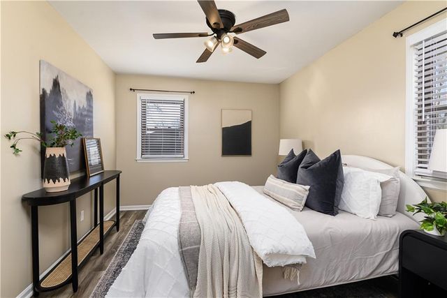 909 N 18th Street, Leavenworth, KS 66048