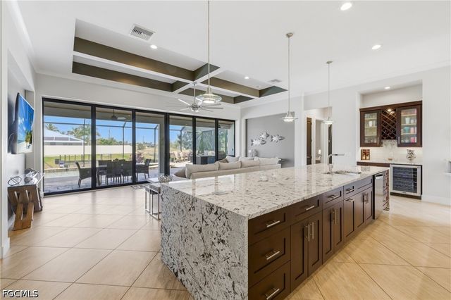 2003 SW 29th TER, Cape Coral, FL 33914