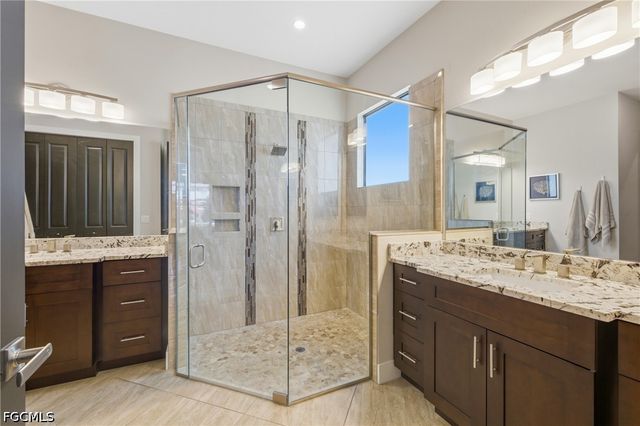 2003 SW 29th TER, Cape Coral, FL 33914