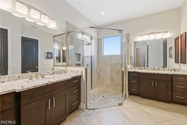 2003 SW 29th TER, Cape Coral, FL 33914