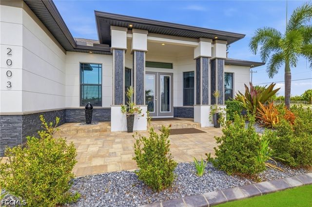 2003 SW 29th TER, Cape Coral, FL 33914