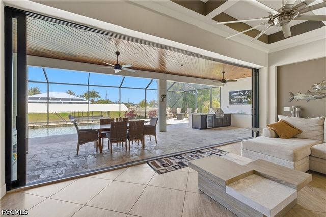 2003 SW 29th TER, Cape Coral, FL 33914