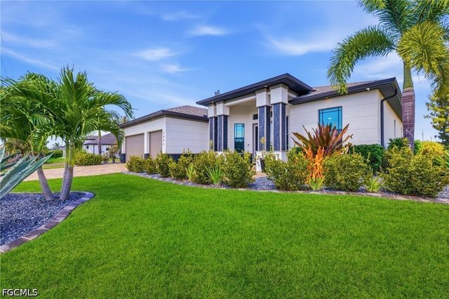 2003 SW 29th TER, Cape Coral, FL 33914