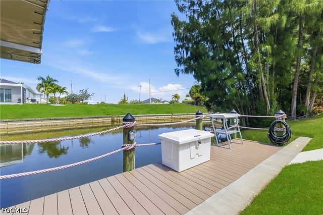 2003 SW 29th TER, Cape Coral, FL 33914