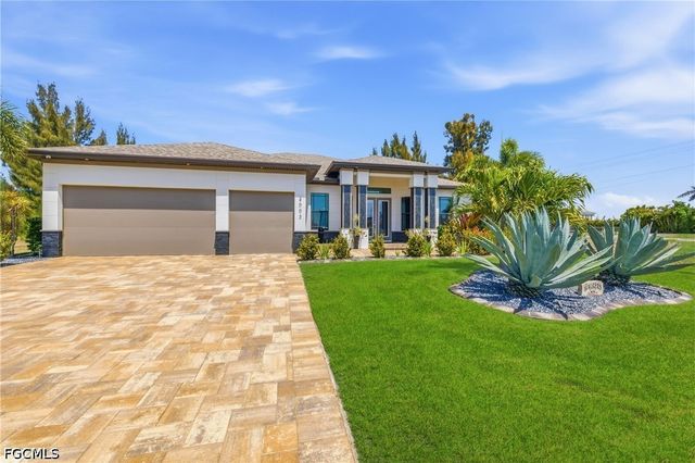 2003 SW 29th TER, Cape Coral, FL 33914