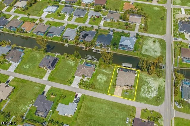 2003 SW 29th TER, Cape Coral, FL 33914