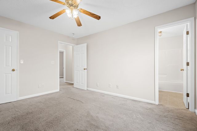 221 Grassmire Dr, Clarksville, TN 37042