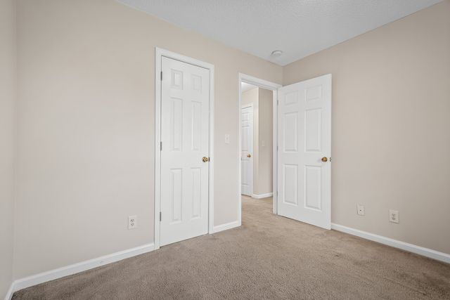 221 Grassmire Dr, Clarksville, TN 37042