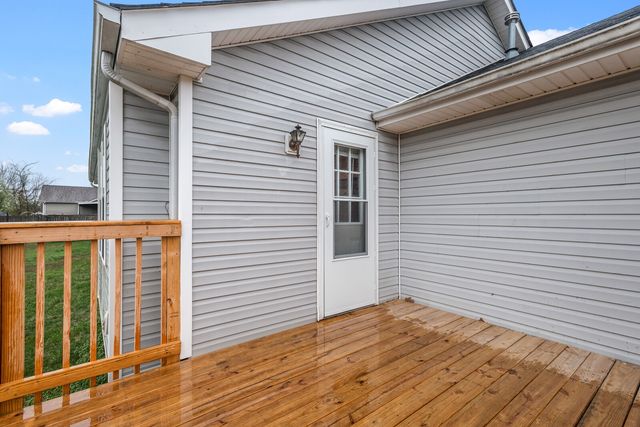 221 Grassmire Dr, Clarksville, TN 37042