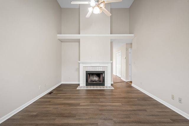 221 Grassmire Dr, Clarksville, TN 37042