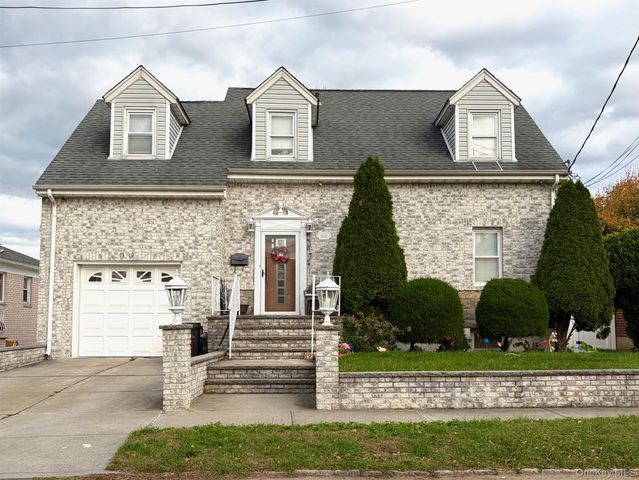 13-19 136th Street, College Point, NY 11356