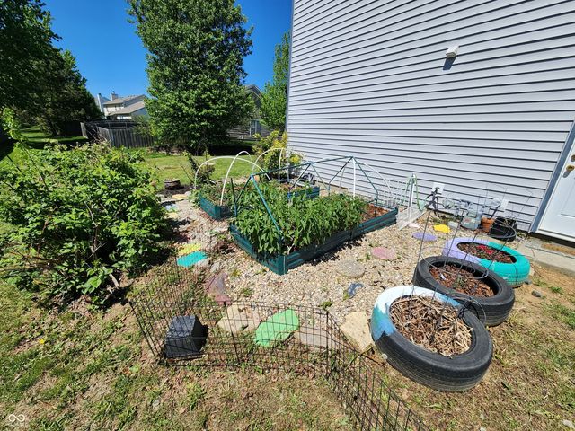 6136 Sandcherry Drive, Indianapolis, IN 46236