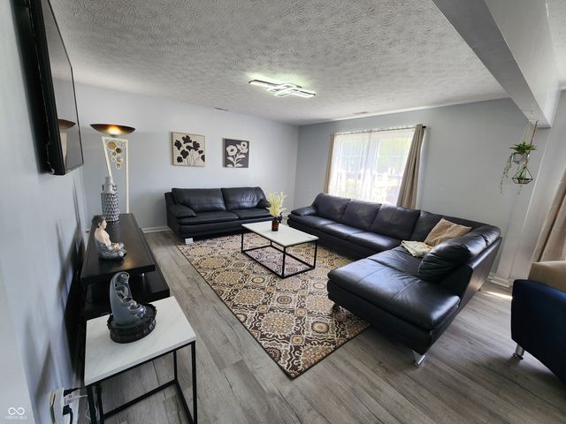 6136 Sandcherry Drive, Indianapolis, IN 46236