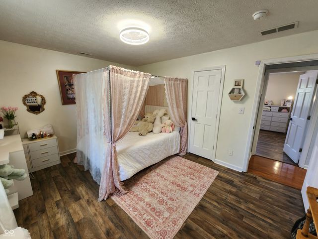 6136 Sandcherry Drive, Indianapolis, IN 46236