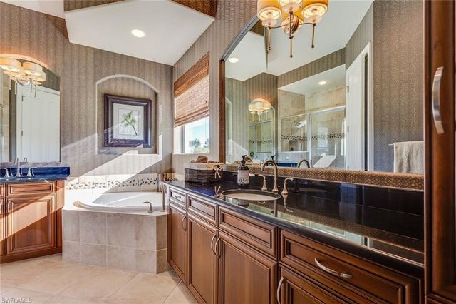 6215 Brunello LN, Naples, FL 34113