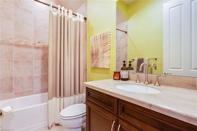 6215 Brunello LN, Naples, FL 34113