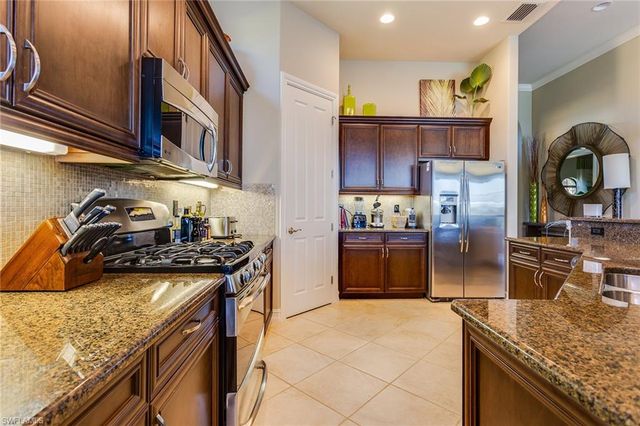 6215 Brunello LN, Naples, FL 34113