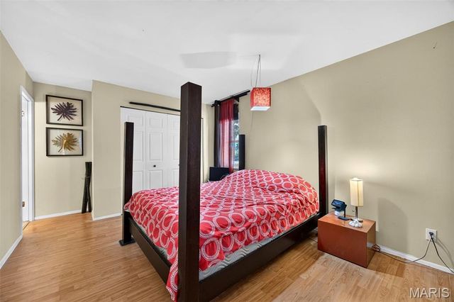 11 Fairways Circle E, St Charles, MO 63303