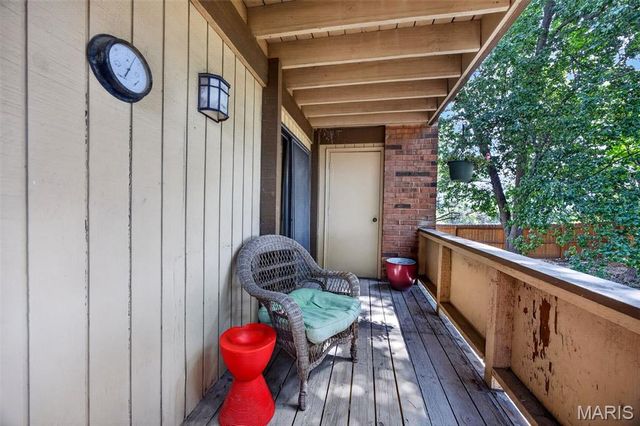 11 Fairways Circle E, St Charles, MO 63303