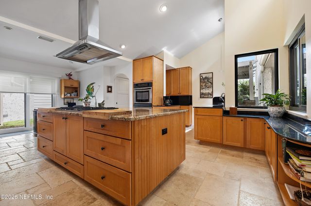 31 LAKE JULIA Drive S, Ponte Vedra Beach, FL 32082