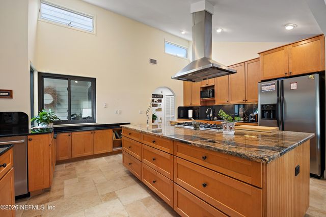 31 LAKE JULIA Drive S, Ponte Vedra Beach, FL 32082