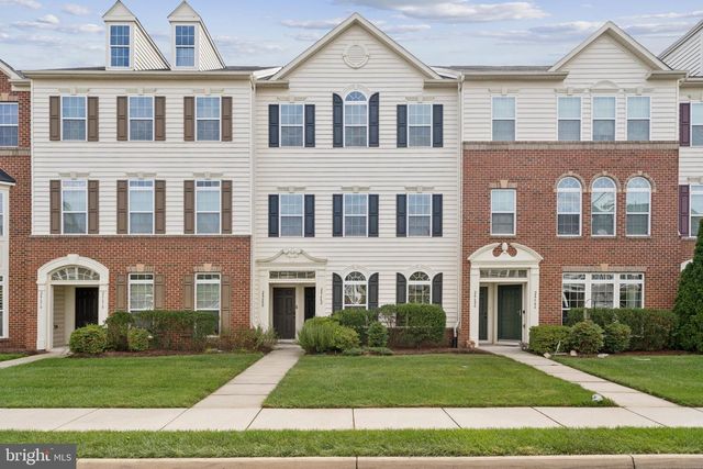 24682 HUTCHINSON FARM DR, Sterling, VA 20166