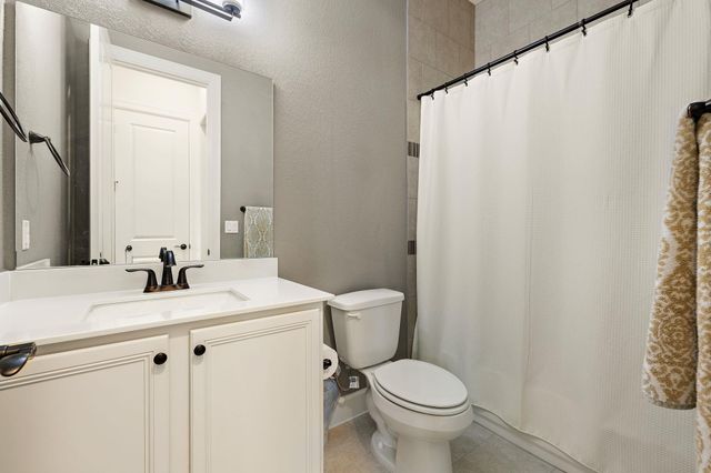 2000 Mazarro DR 25, Leander, TX 78641