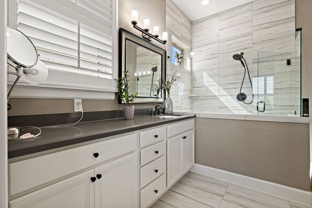 2000 Mazarro DR 25, Leander, TX 78641