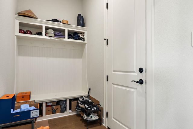 2000 Mazarro DR 25, Leander, TX 78641