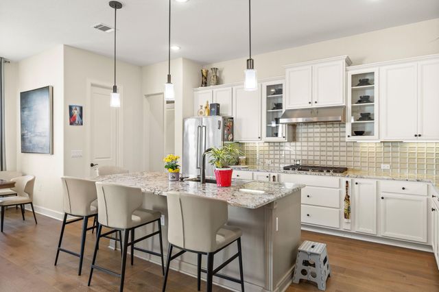 2000 Mazarro DR 25, Leander, TX 78641