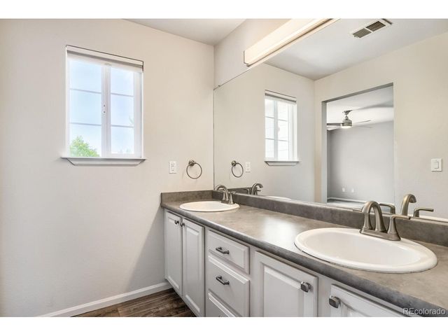 5394 S Sicily Way, Aurora, CO 80015