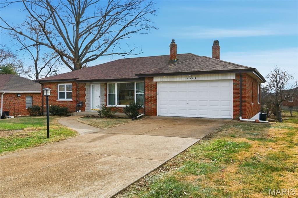 10664 Charrette Drive, St Louis, MO 63123