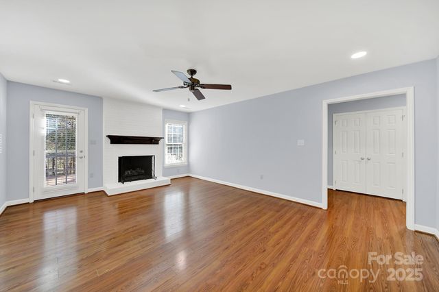 9521 Stoney Hill Lane, Charlotte, NC 28277