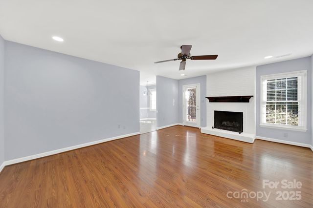 9521 Stoney Hill Lane, Charlotte, NC 28277