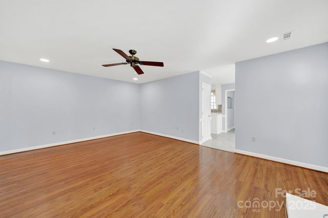 9521 Stoney Hill Lane, Charlotte, NC 28277