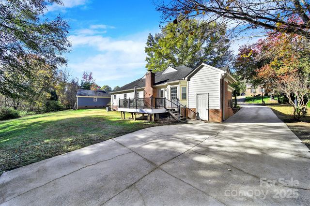 9521 Stoney Hill Lane, Charlotte, NC 28277