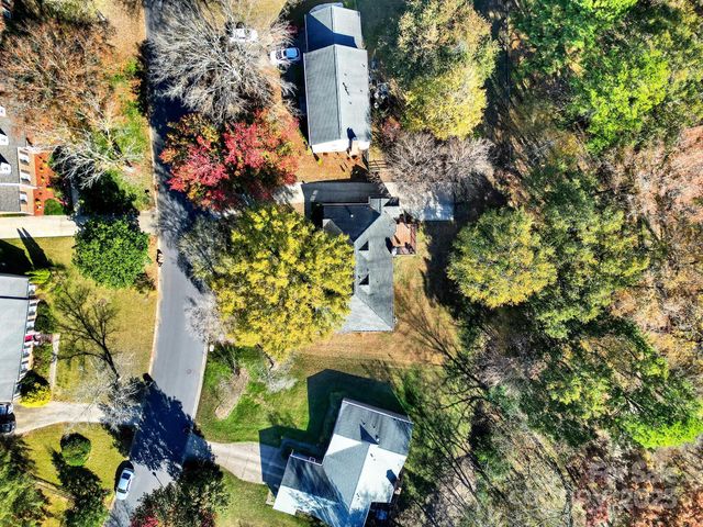 9521 Stoney Hill Lane, Charlotte, NC 28277