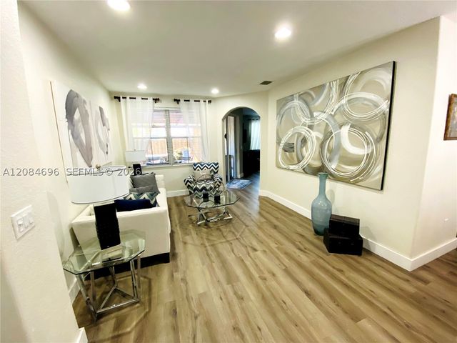 17024 SW 38th St, Miramar, FL 33027
