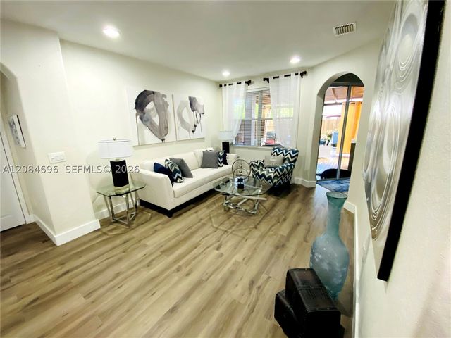 17024 SW 38th St, Miramar, FL 33027