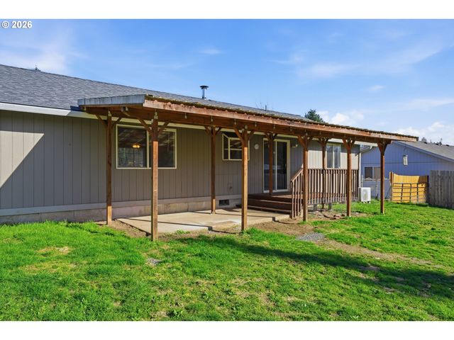 606 N HUBBARD Ave, Yacolt, WA 98675