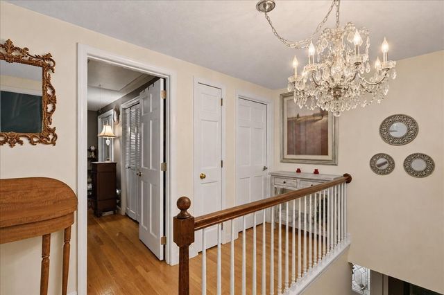 18 Constitution Dr, Plymouth, MA 02360