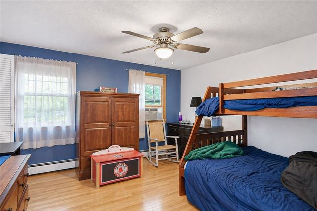 18 Constitution Dr, Plymouth, MA 02360