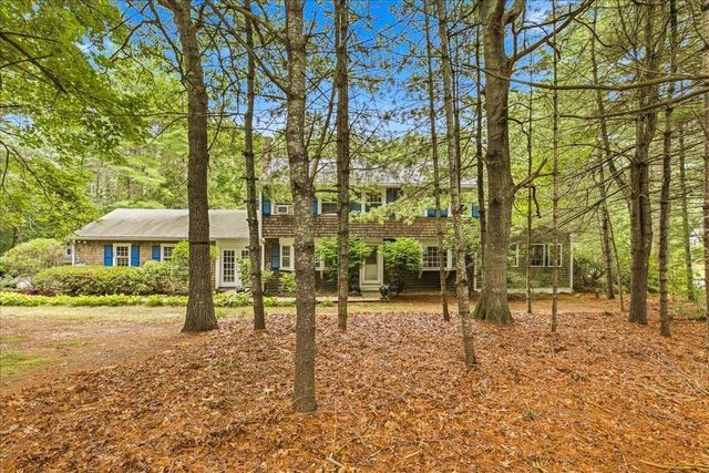 18 Constitution Dr, Plymouth, MA 02360