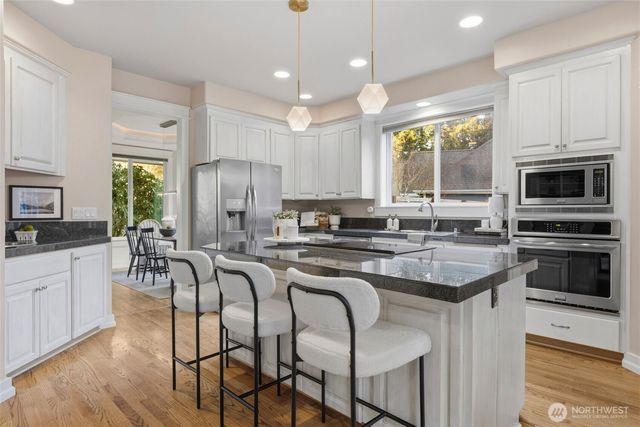 1537 SE Nylace Lane, Port Orchard, WA 98367